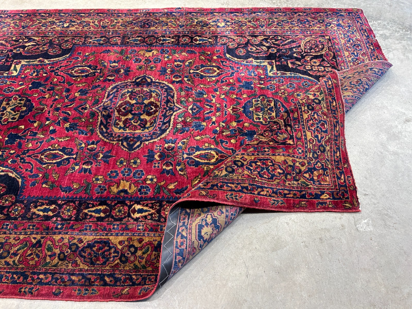 4'5"x6'6" Rare Antique Hand-Knotted 100% Wool Pile Sarouke Area Rug - Carpet