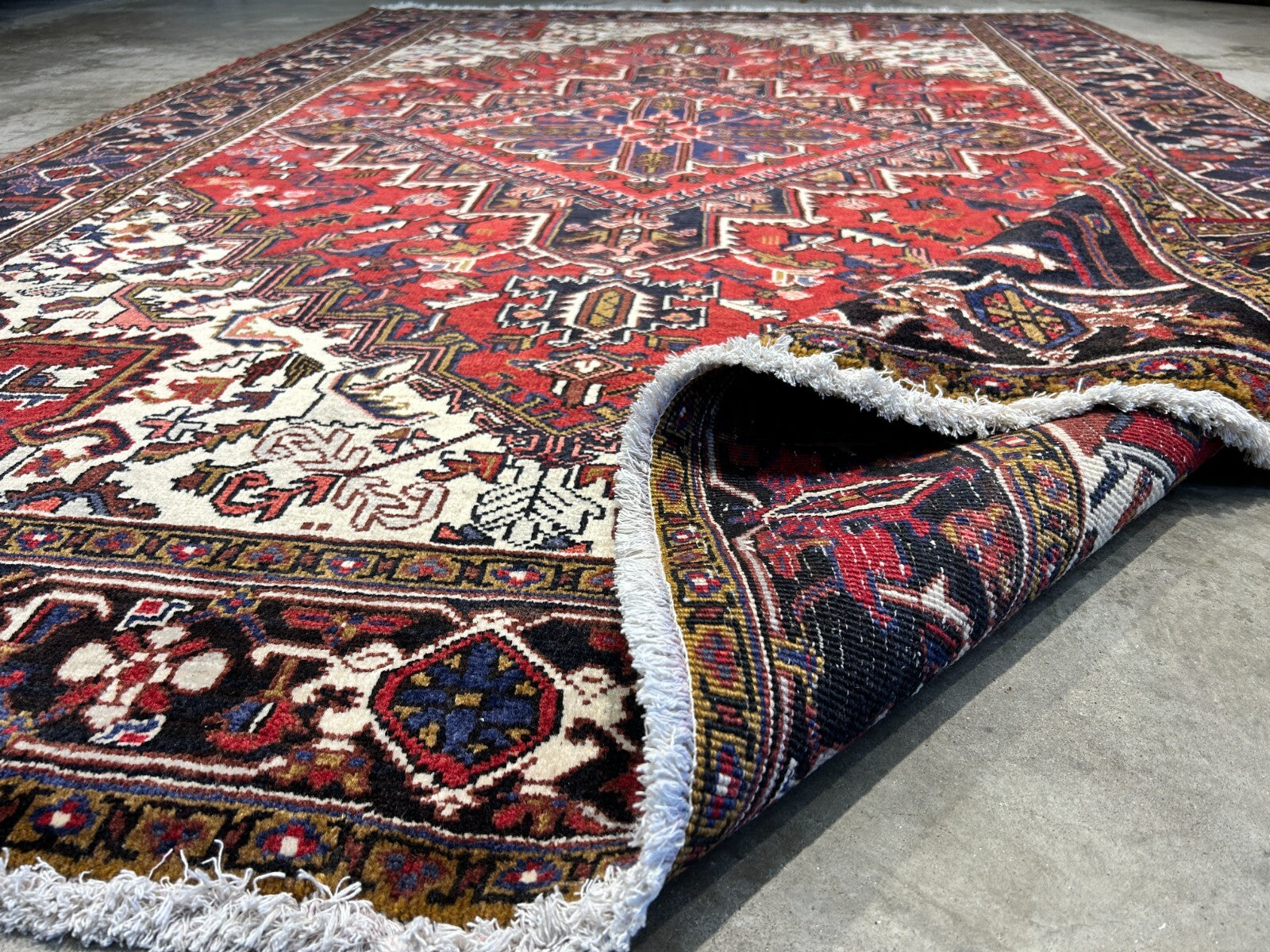7'3"x10'3" Hand-Knotted 100% Wool Herize Carpet - Area Rug