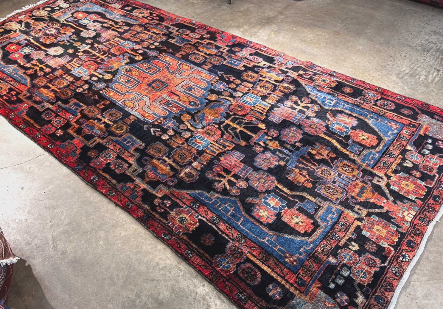 4'8" x 10'0" Hand-Knotted 100% Wool Pile Nahavande Area Rug - Carpet