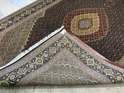 6'8"x10'3" Fine Hand-Knotted Wool & Silk Blend Tabrize Mahi Carpet - Area Rug