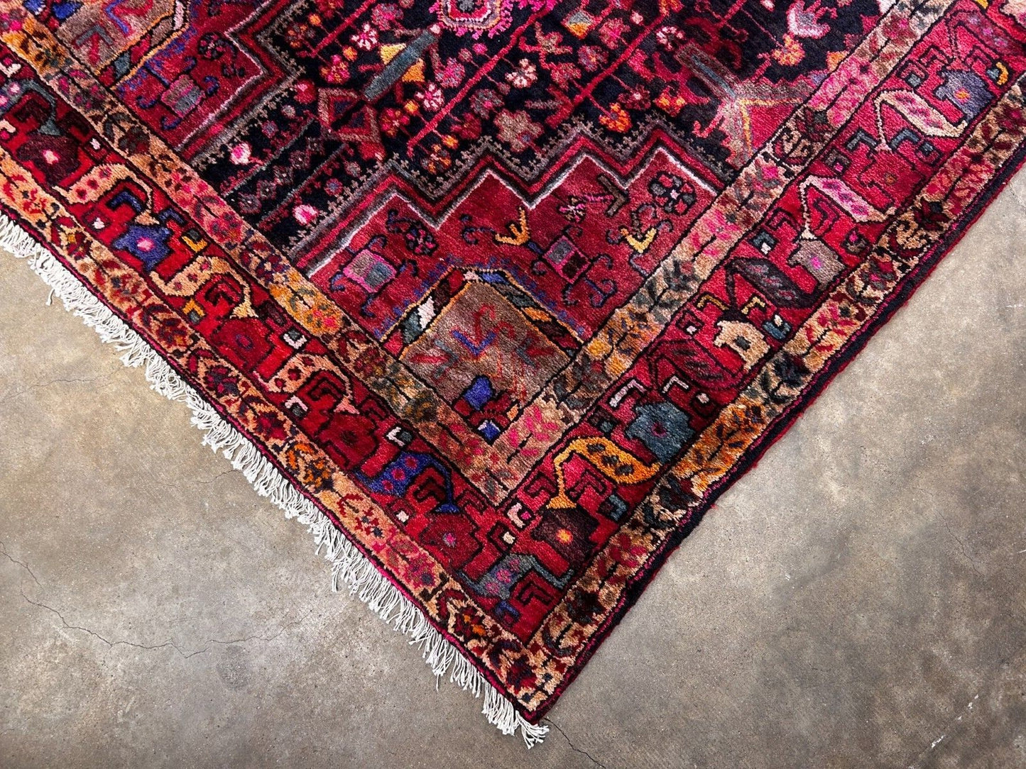 4'9" x 8'6" Hand-Knotted 100% Wool Carpet - Hamadane Area Rug