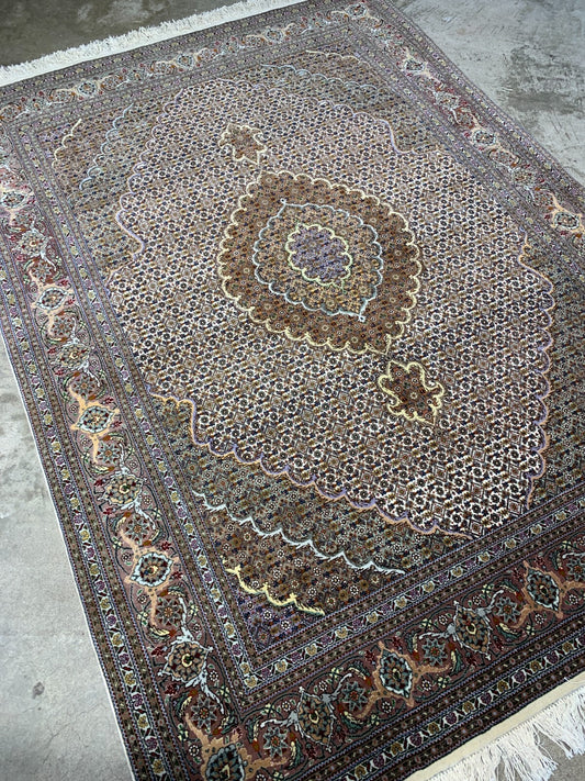 4'7"x6'7" Fine Hand-Knotted Wool & Silk Blend Tabrize Mahi Carpet - Area Rug