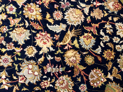 8'7"x12'3" Very Fine Hand-Knotted Wool & Silk Tabrize Area Rug - Carpet