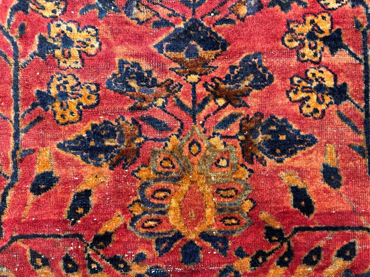 4'10"x6'6" Antique Hand-Knotted 100% Wool Pile Sarouke Area Rug - Carpet