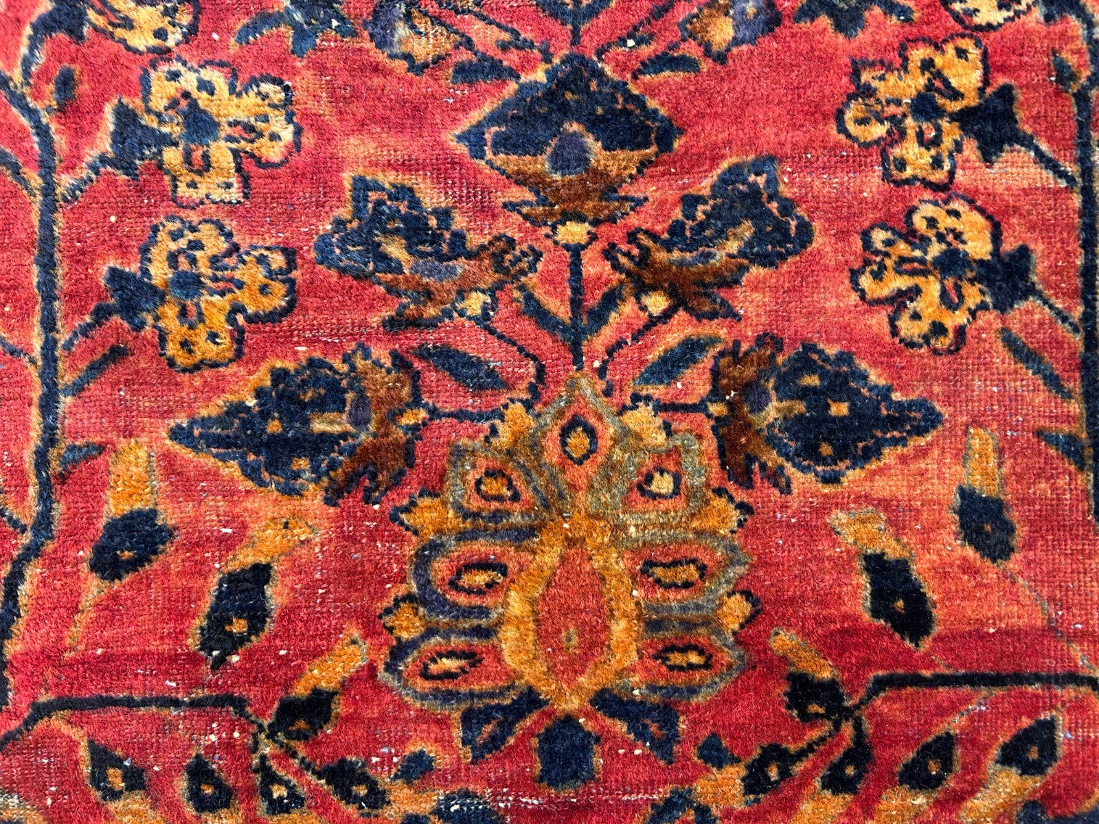 4'10"x6'6" Antique Hand-Knotted 100% Wool Pile Sarouke Area Rug - Carpet