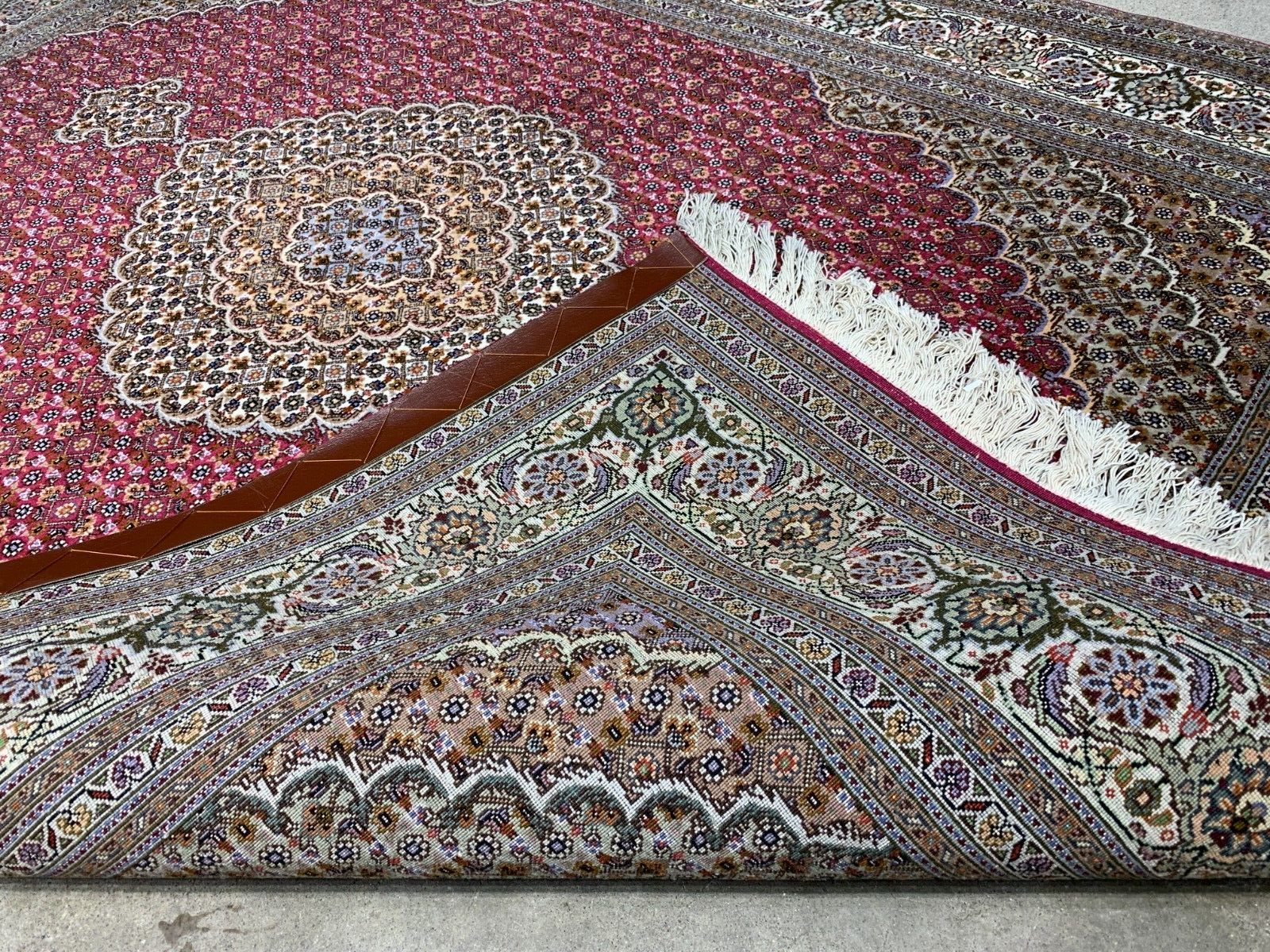 4'9"x6'5" Fine Hand-Knotted Wool & Silk Blend Tabrize Mahi Carpet - Area Rug