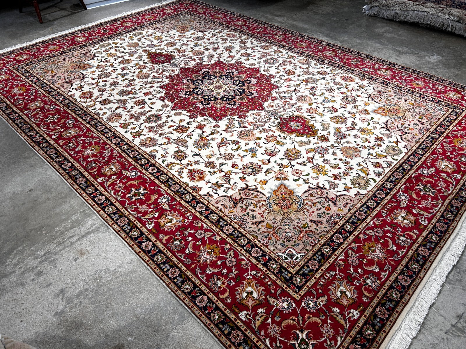 8'3"x11'7'' Very Fine Hand-Knotted Silk & Wool Tabrize Area Rug - Area Carpet
