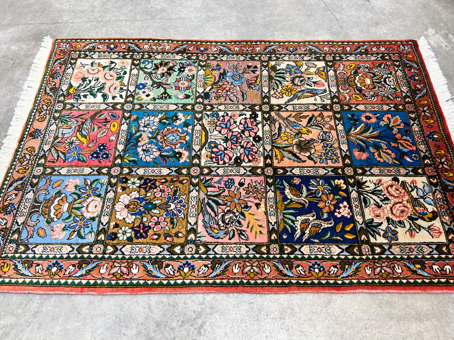 3'5"x5'2" Hand-Knotted 100% Lamb Wool Bakhtiarie Carpet - Area Rug