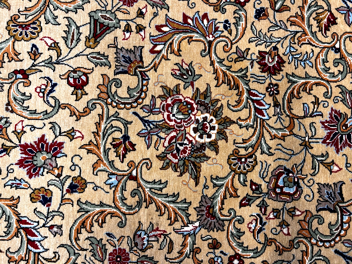 7'x11'6" Very Fine Hand-Knotted Wool & Silk Qume Rug