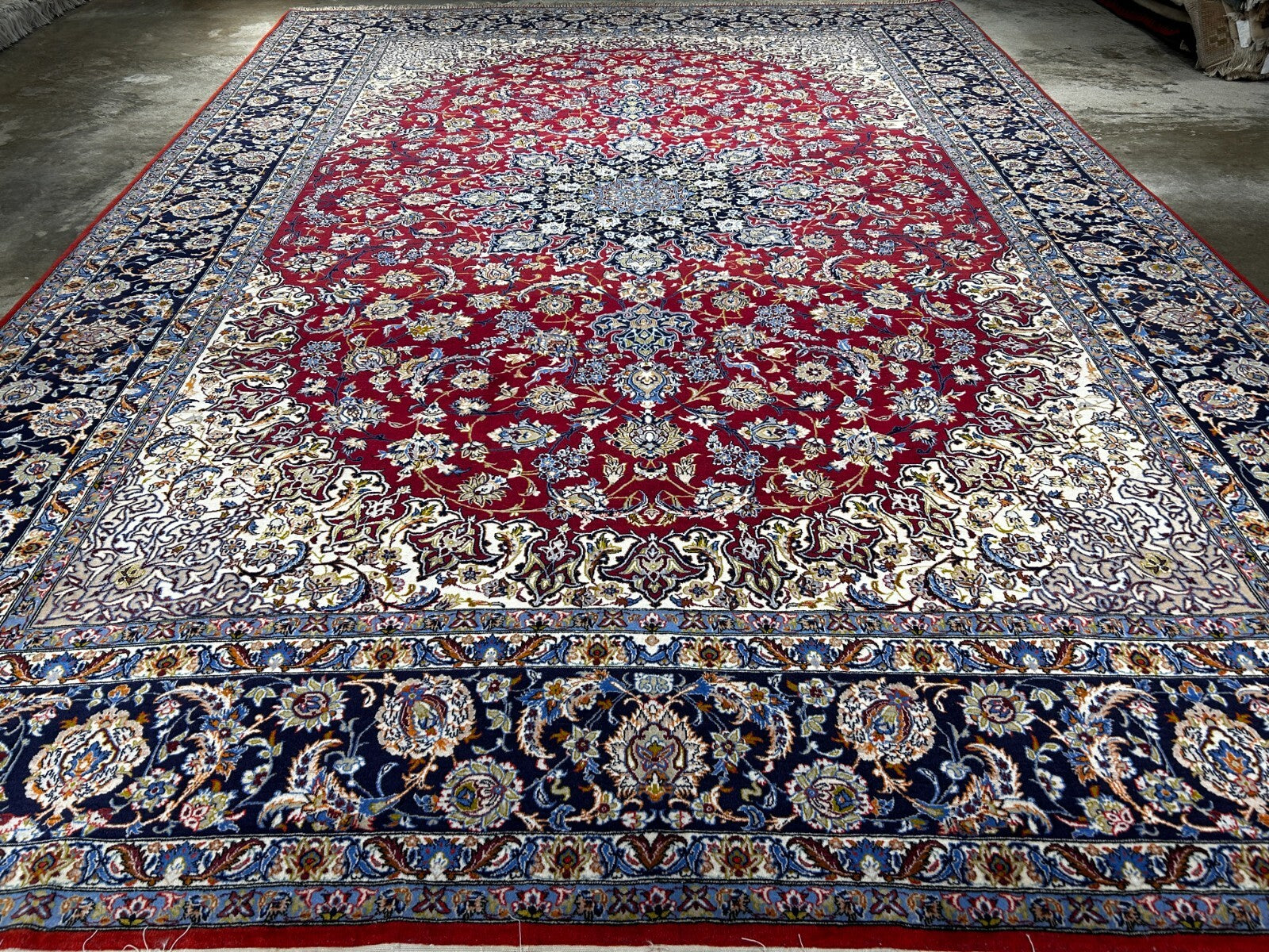 8'1"x11'6" Extra Fine Hand-Knotted Wool & Silk Isfahane Rug
