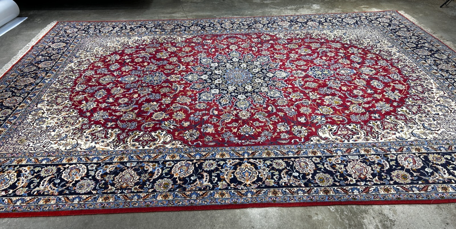 8'1"x11'6" Extra Fine Hand-Knotted Wool & Silk Isfahane Rug