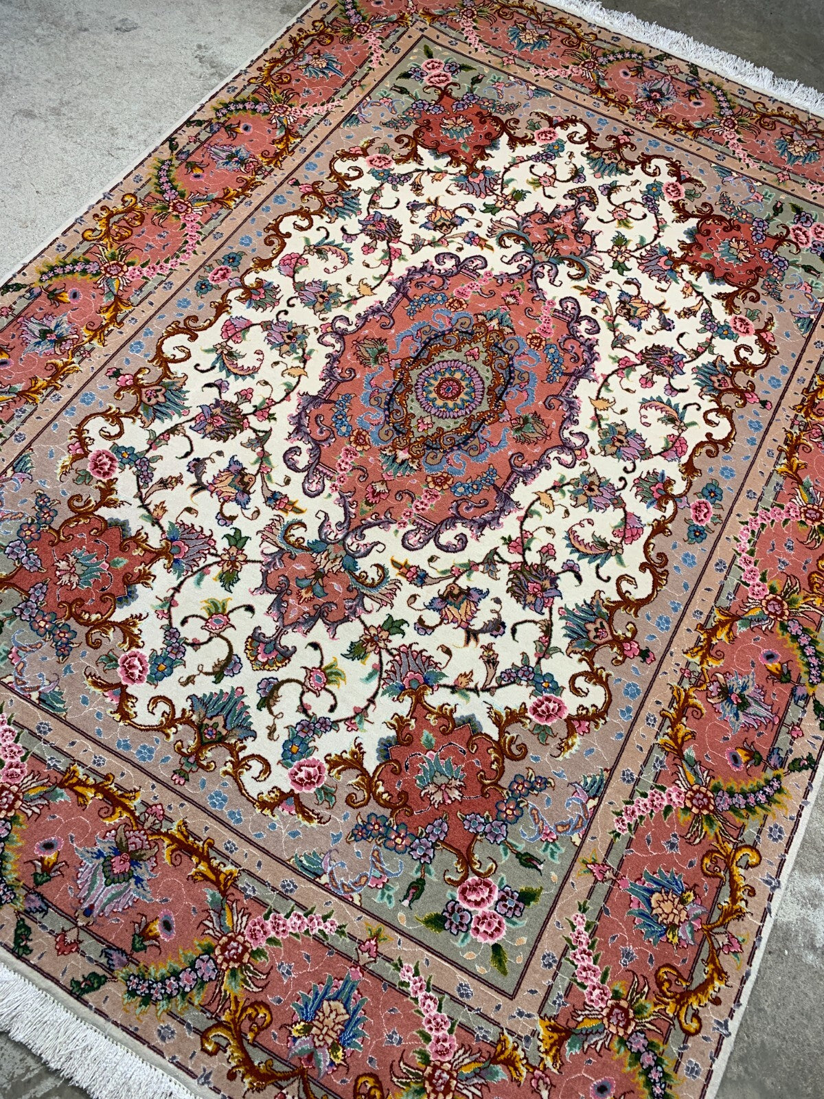 4'11"x6'9" Very Fine Hand-Knotted Wool & Silk Blend Tabrize Rug