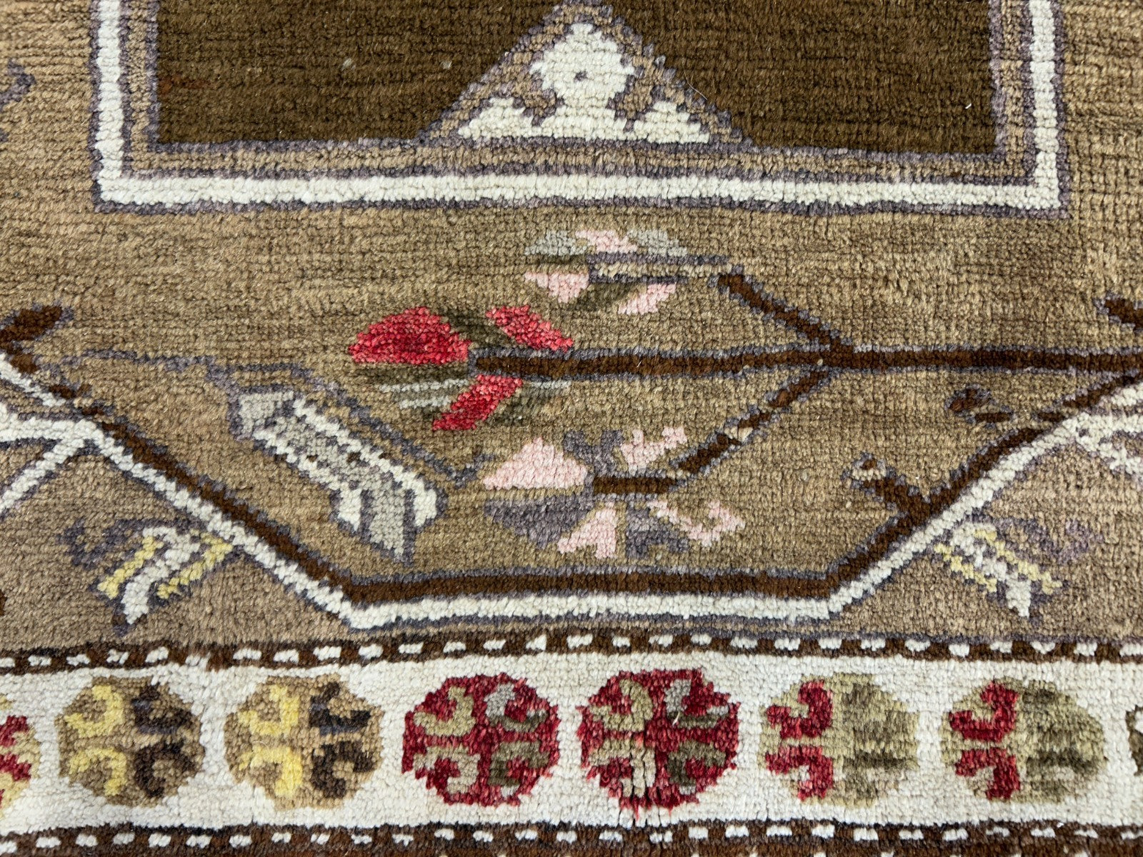 3'5"x5'3" Hand-Knotted 100% Wool Pile Kazak Area Rug - Carpet