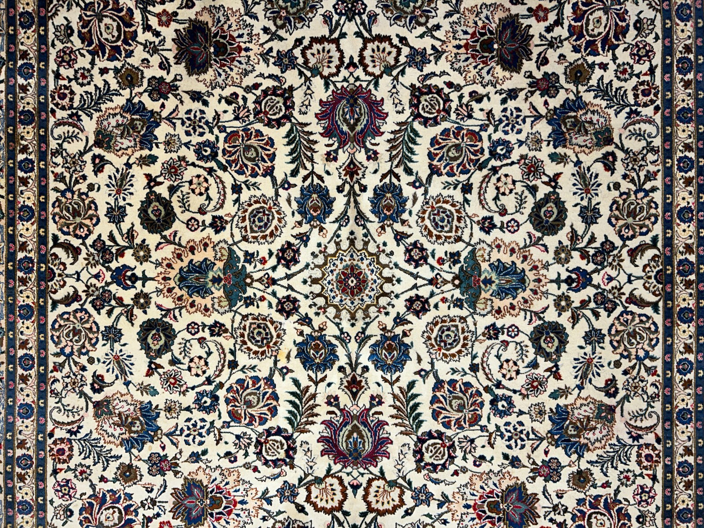 10'5"x13'8" Hand-Knotted 100% Wool Pile All-over Kashane Rug