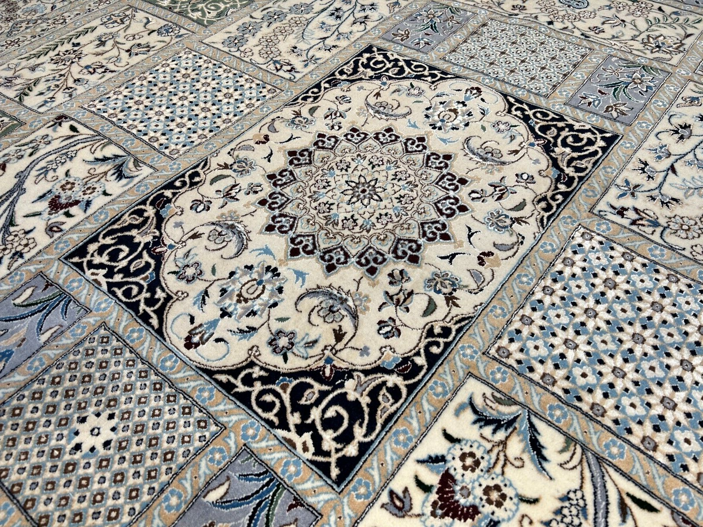 6'9"x10'2" Extra Fine Hand-Knotted Wool & Silk Habibian Naine Rug - Area Carpet