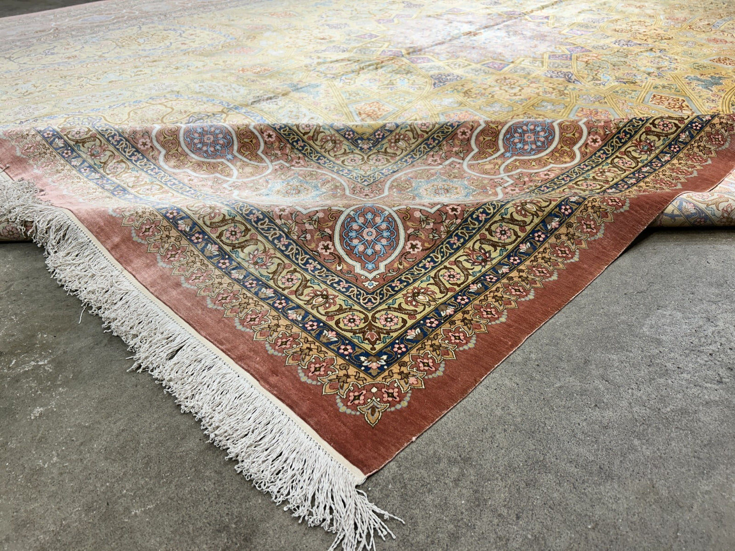 9'8"x12'11" Exquisite Signed Hand-Knotted 100% Silk Qume Rug