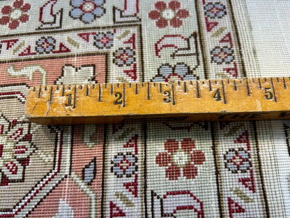 6'7"x9'10" Fine Hand-Knotted Wool & Silk Blend Tabrize Herize Carpet - Area Rug