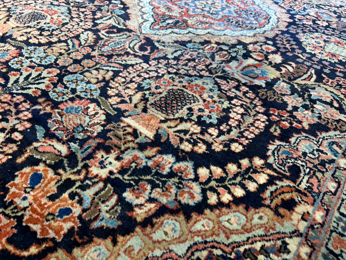 4'8"x7' Antique Hand-Knotted 100% Wool Pile Josane Area Rug - Carpet