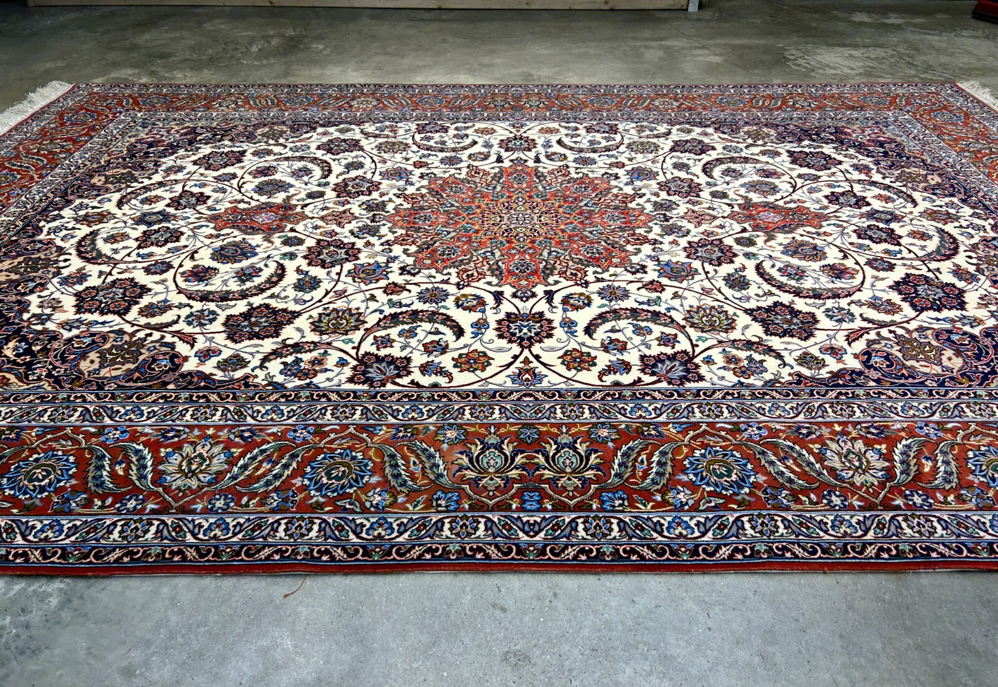 6'9"x9'10" Extra Fine Hand-Knotted Wool & Silk Isfahane Seirafian Rug