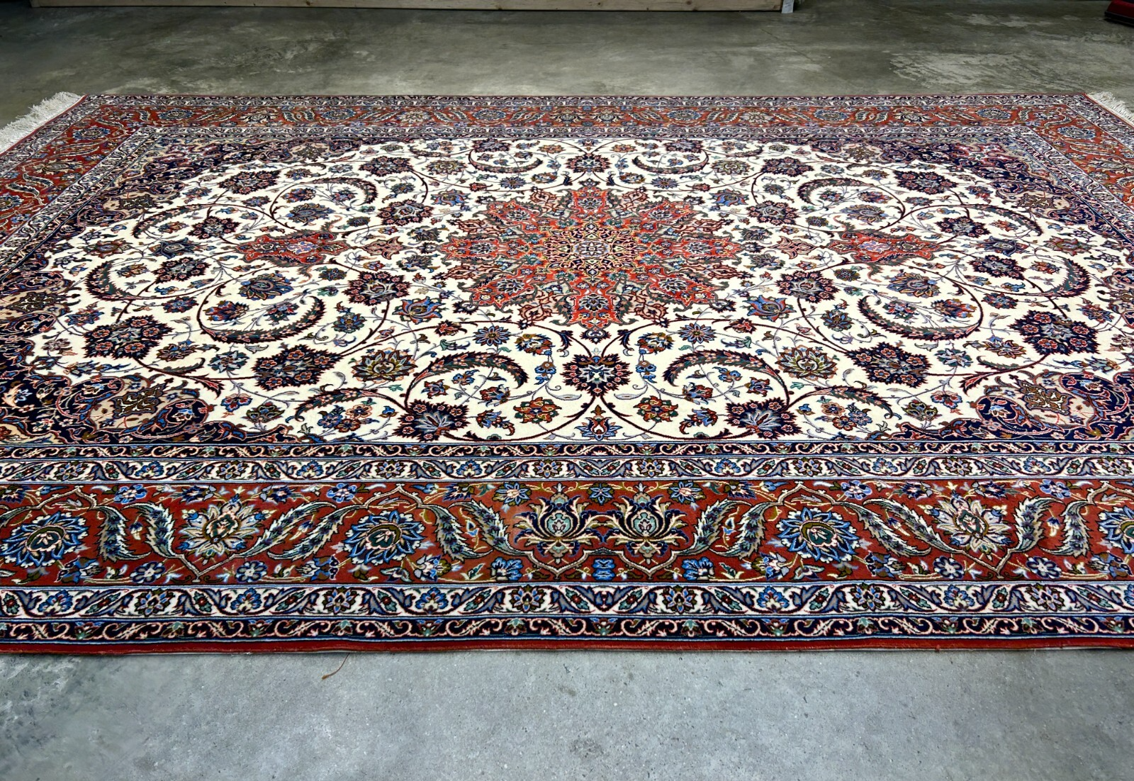 6'9"x9'10" Extra Fine Hand-Knotted Wool & Silk Isfahane Seirafian Rug