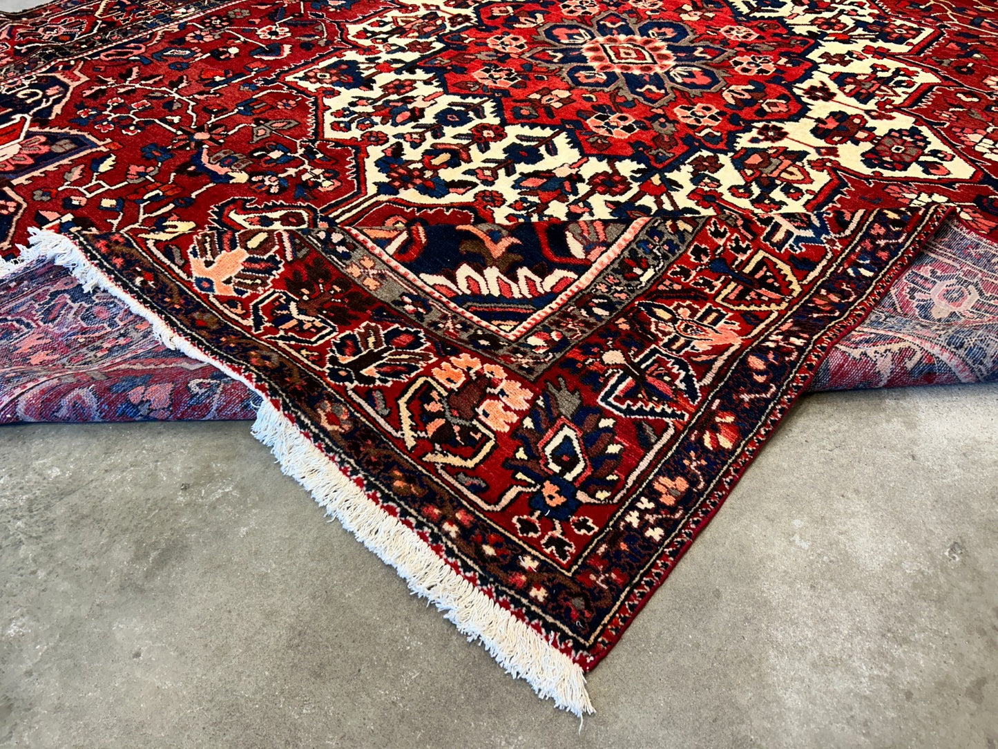 10'2"x13'1" Hand-Knotted 100% Wool Pile Bakhtiarie Rug