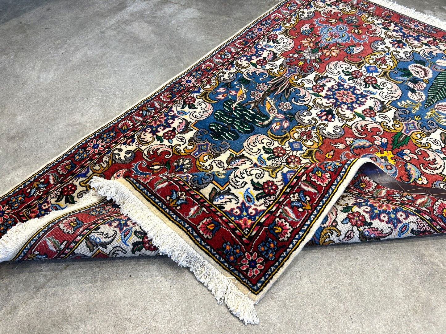 3'5"x5'2" Hand-Knotted 100% Lamb Wool Bakhtiarie Area Rug