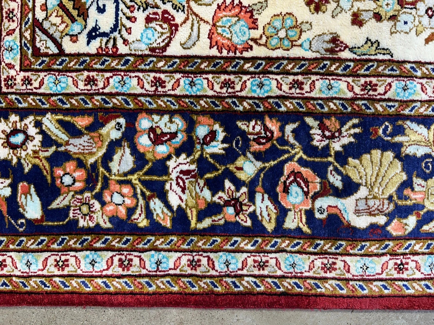 3'3"x5' Exquisite Fine Hand-Knotted 100% Silk Qume Area Rug
