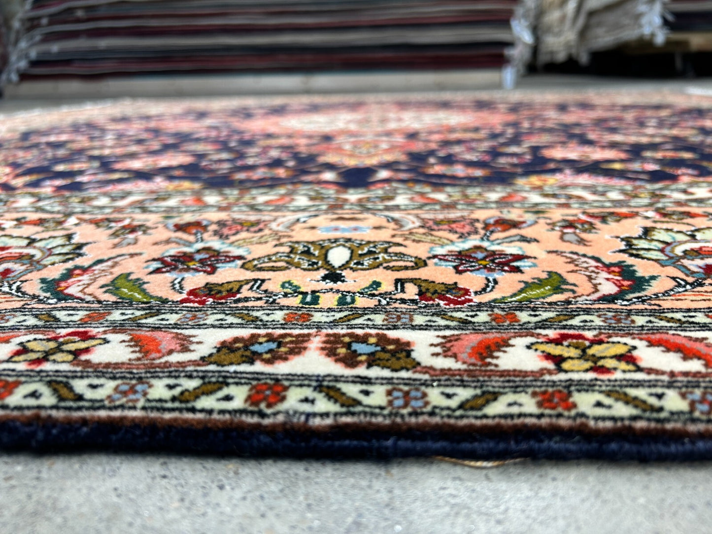 6'5"x6'7" Fine Hand-Knotted Wool & Silk Tabrize Rug - Area Carpet