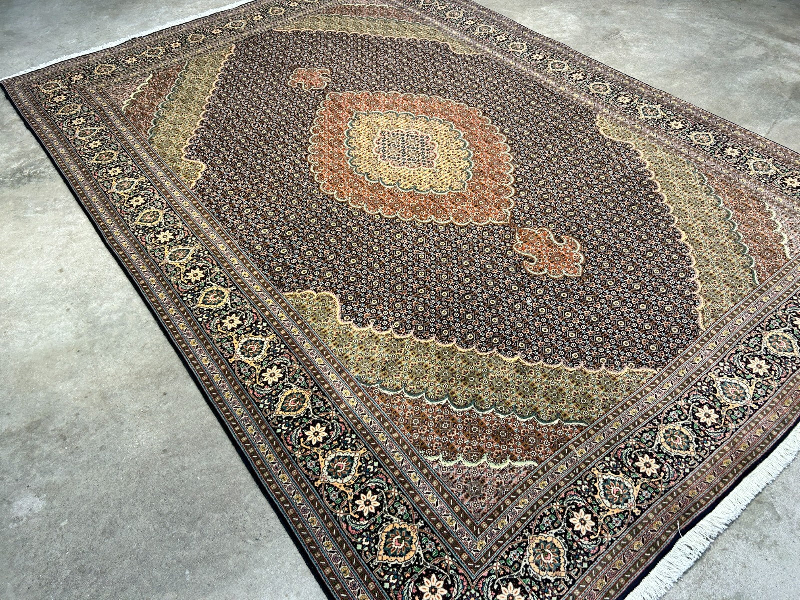 6'7"x9'9" Fine Hand-Knotted Wool & Silk Blend Tabrize Mahi Carpet - Area Rug