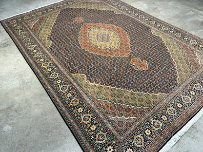 6'7"x9'9" Fine Hand-Knotted Wool & Silk Blend Tabrize Mahi Carpet - Area Rug