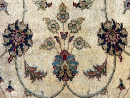 7’x9’11” Vintage Hand-Knotted 100% Wool Pile Tabrize Area Rug - Carpet