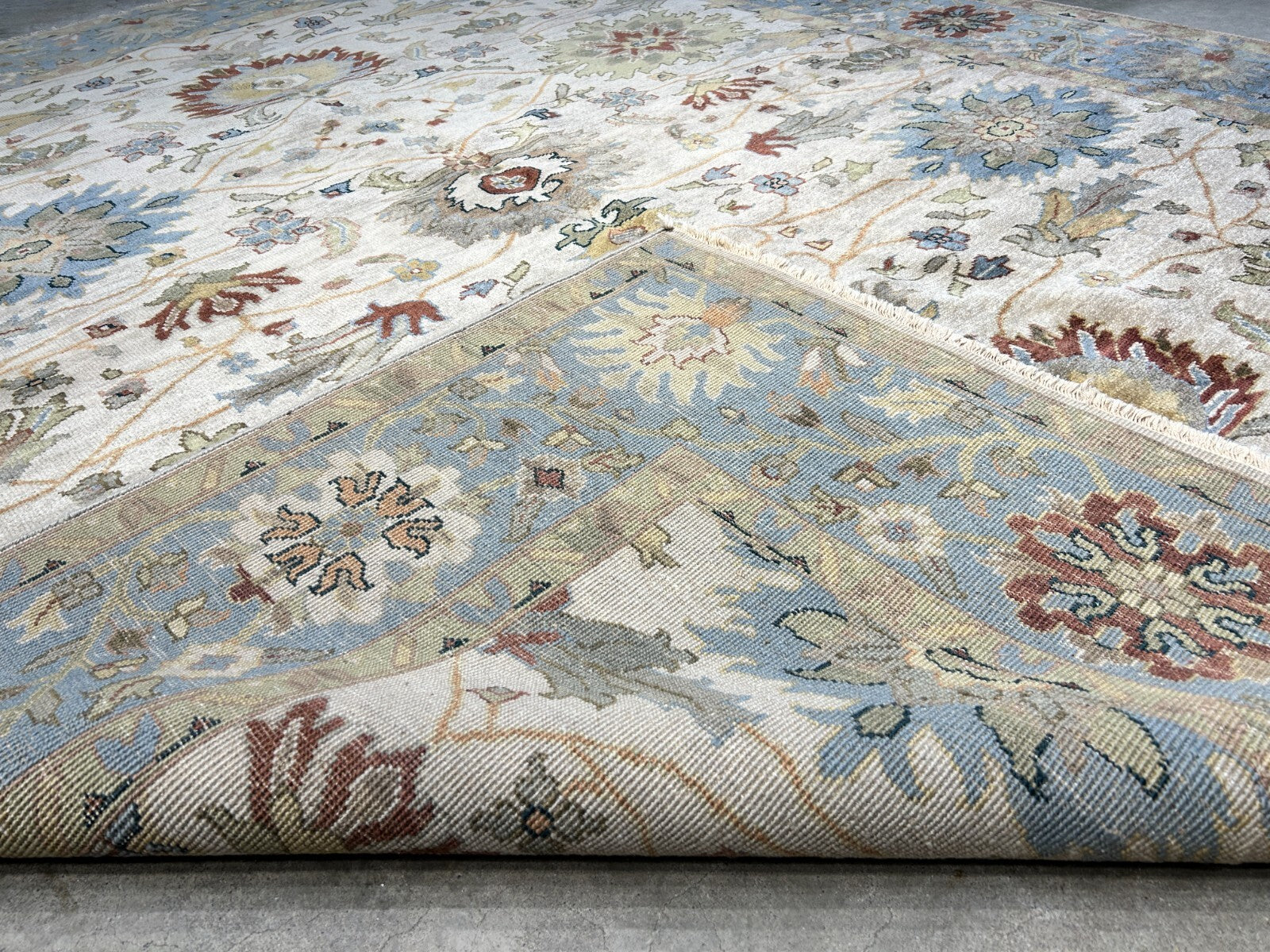 8' x 9'10" Hand-Knotted 100% Wool Carpet - Indian Mahal Area Rug