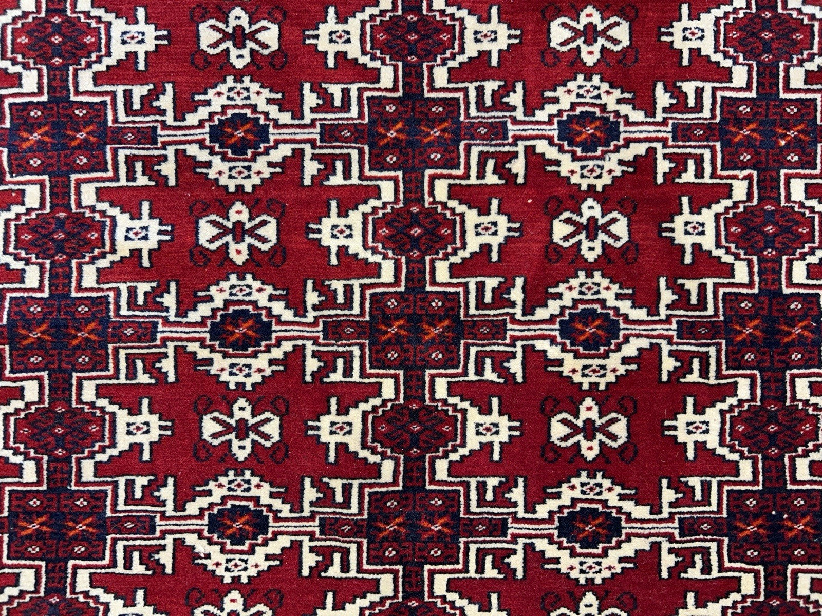 7’7”x10’ Hand-Knotted 100% Wool Pile Bokhara Area Rug - Carpet