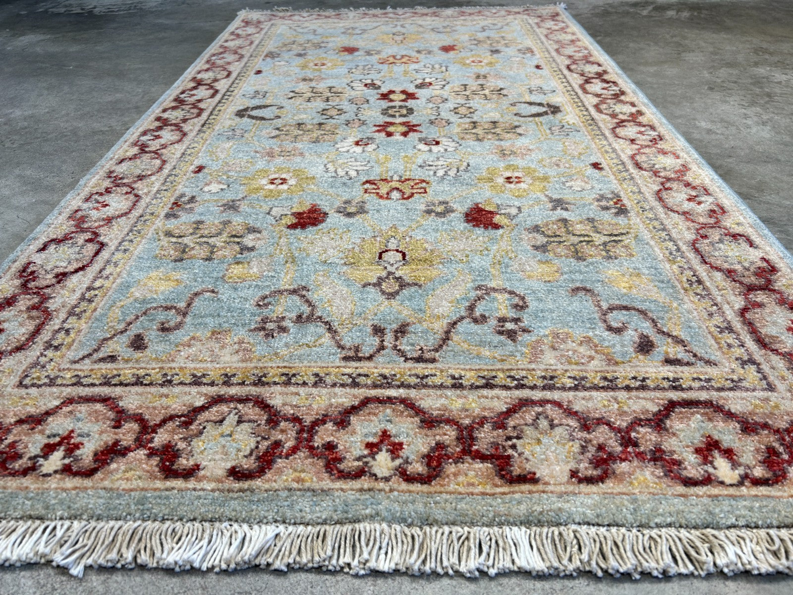 3'x5'2" Fine Hand-Knotted 100% Wool Pile Pakpishawar Area Rug