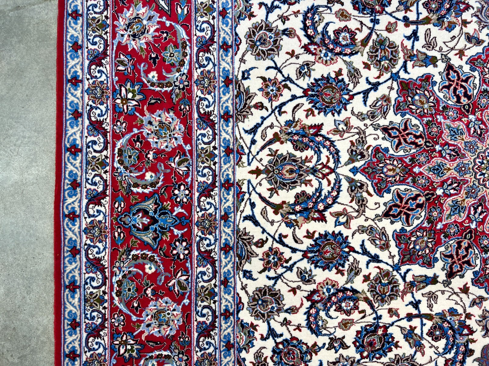 6'9"x10'1" Extra-Fine Hand-Knotted Wool & Silk Blend Isfahane Carpet - Area Rug