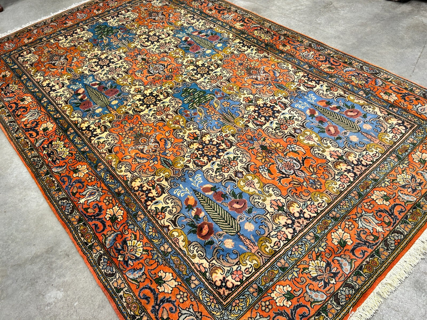 6'7"x10'5" Hand-Knotted 100% Lamb Wool Bakhtiarie Carpet - Area Rug