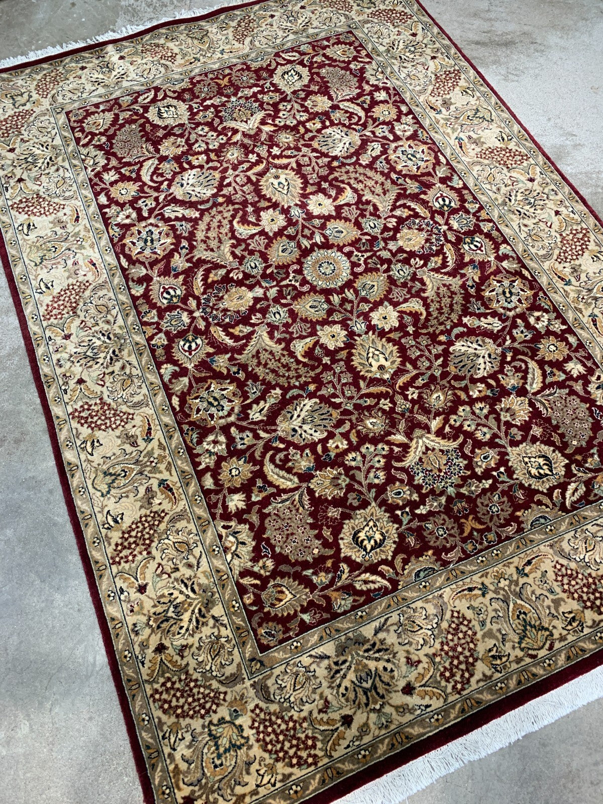 4'2"x6'0" Hand-Knotted Lahovere Vegetable-Dye 100% Wool Area Rug