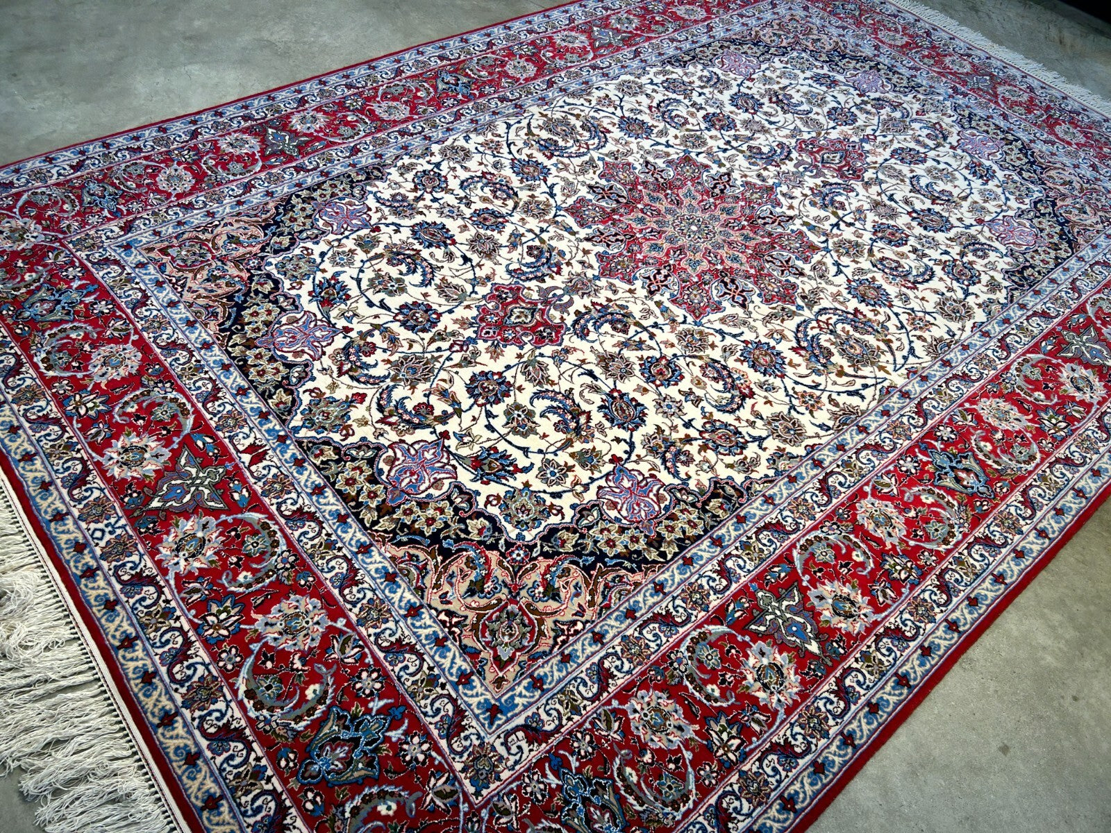 6'9"x10'1" Extra-Fine Hand-Knotted Wool & Silk Blend Isfahane Carpet - Area Rug