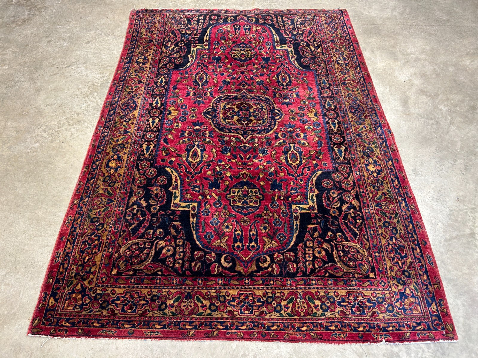 4'5"x6'6" Rare Antique Hand-Knotted 100% Wool Pile Sarouke Area Rug - Carpet