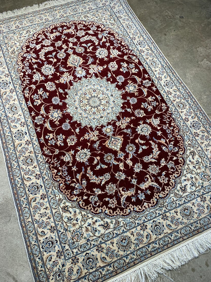 4'1"x6'4" Fine Hand-Knotted Wool & Silk Blend Naine Carpet - Area Rug