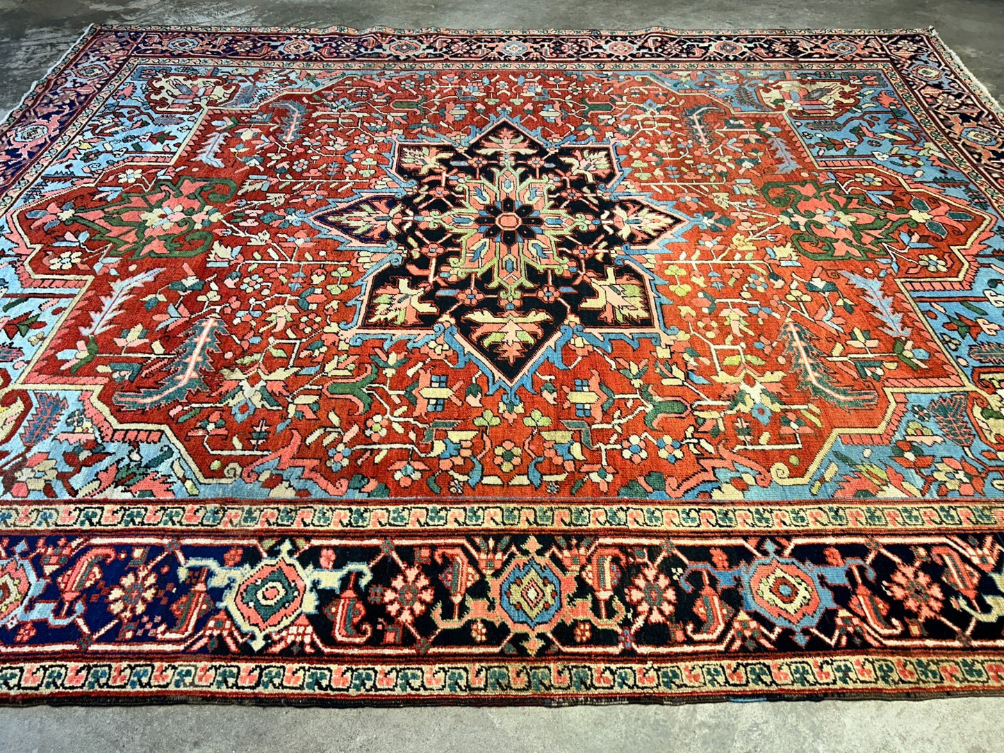 Collector Item - 9'6"x12' Antique Fine Lamb Wool Herize Serapy Hand-Knotted Rug