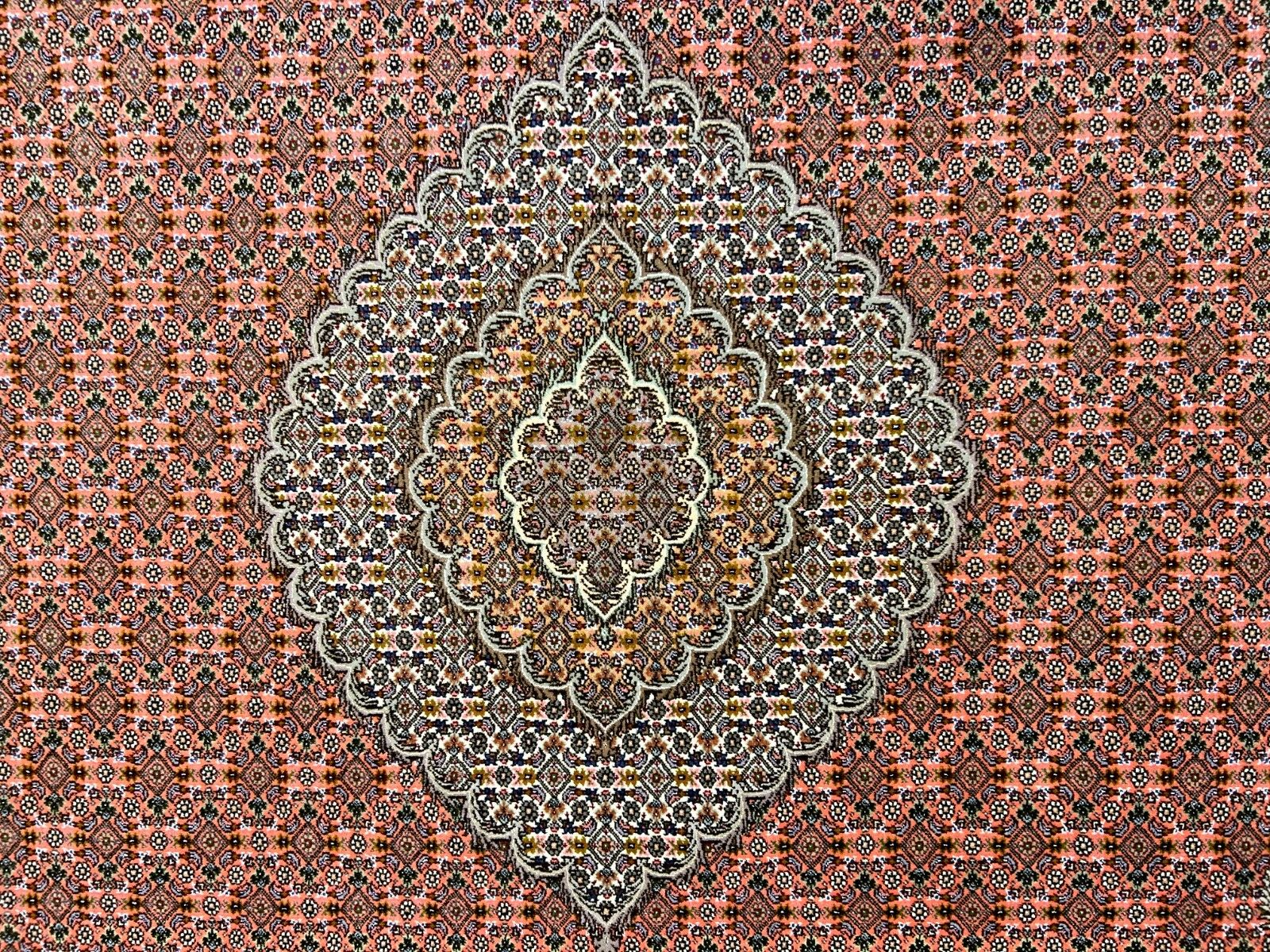 6'10"x10'1" Fine Hand-Knotted Wool & Silk Blend Tabrize Mahi Carpet - Area Rug