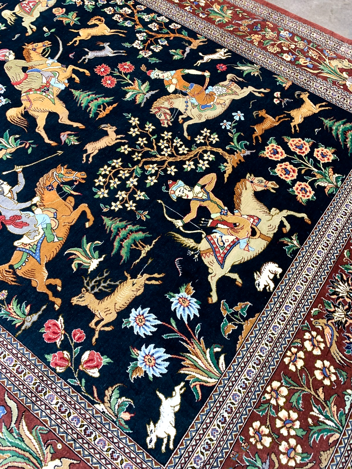 4'3"x6'8" Exquisite Extra-Fine Hand-Knotted 100% Silk Qume Area Rug - Carpet