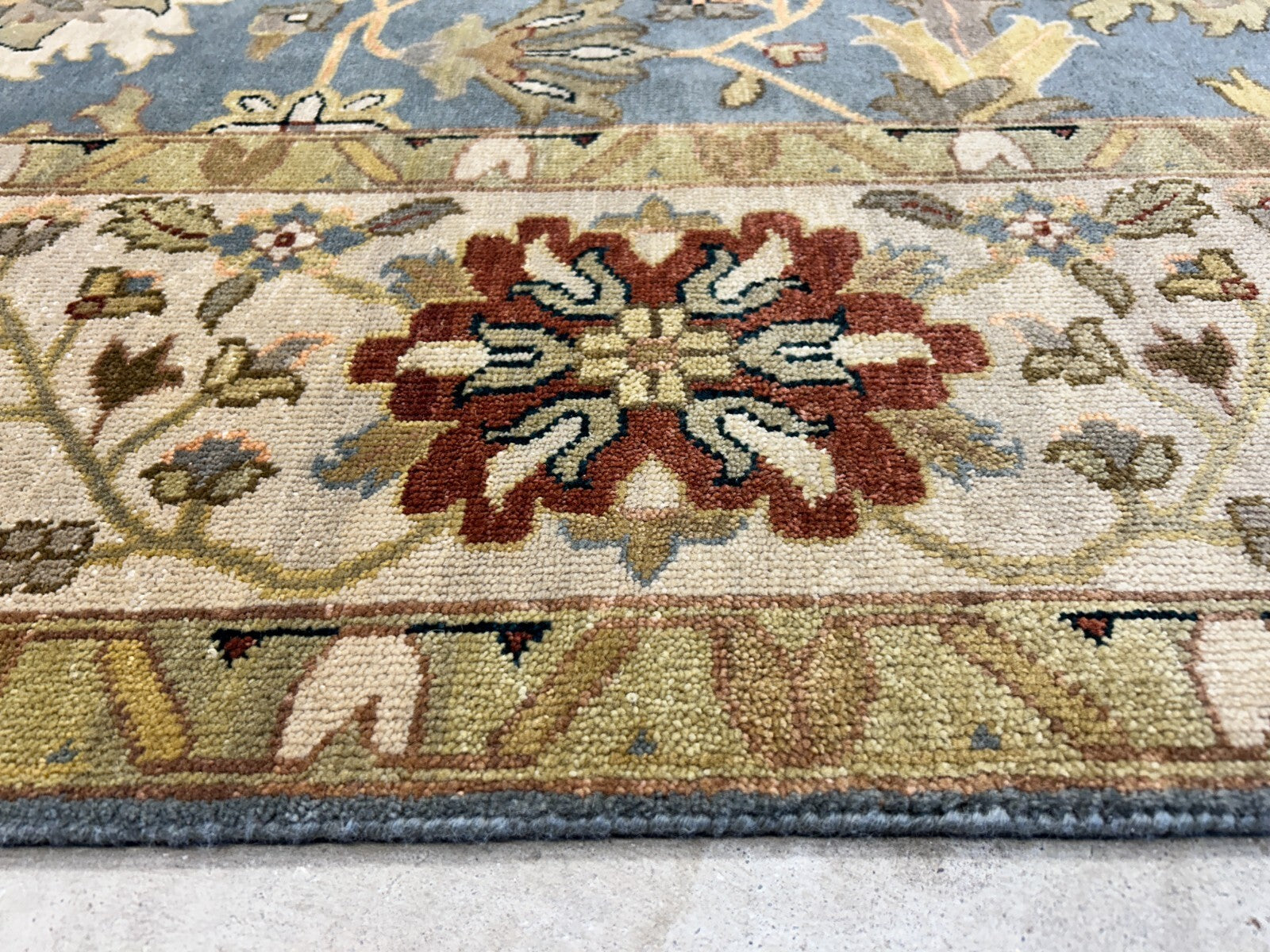 9'x12' Hand-Knotted 100% Wool Pile Mahal Design Carpet - Area Rug