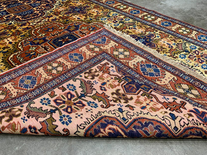 4'5'' x 6'4" Hand-Knotted 100% Wool Ardabili Area Rug - Carpet