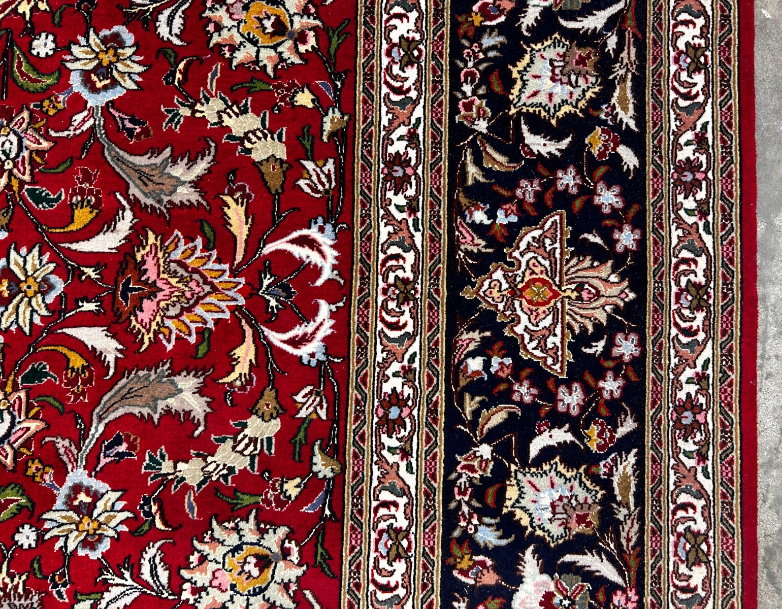 9'x11'9" Fine Hand-Knotted Wool & Silk Tabrize Area Rug - Carpet