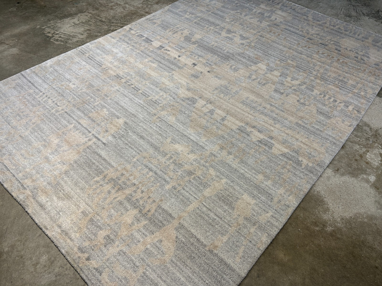 6'x8'11" Hand-Knotted 100% Wool Pile Modern Rug