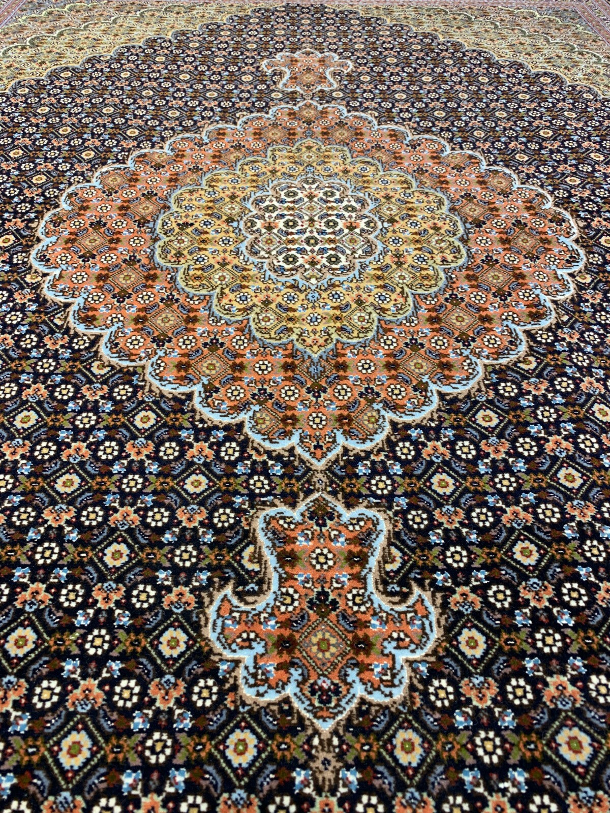 5'x6'5" Fine Hand-Knotted Wool & Silk Blend Tabrize Mahi Carpet - Area Rug