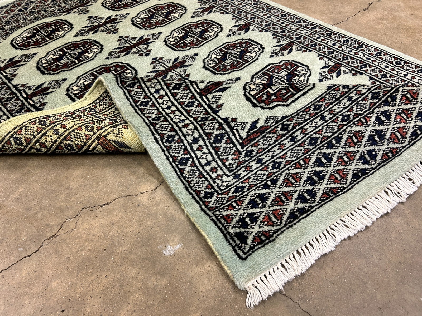 2'7"x4'2" Hand-Knotted 100% Wool Pile Bokhara Rug