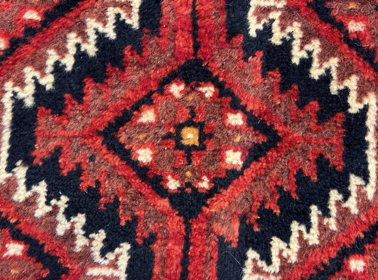 3’3”x6’2” Hand-Knotted 100% Wool Balouchi Area Rug - Carpet